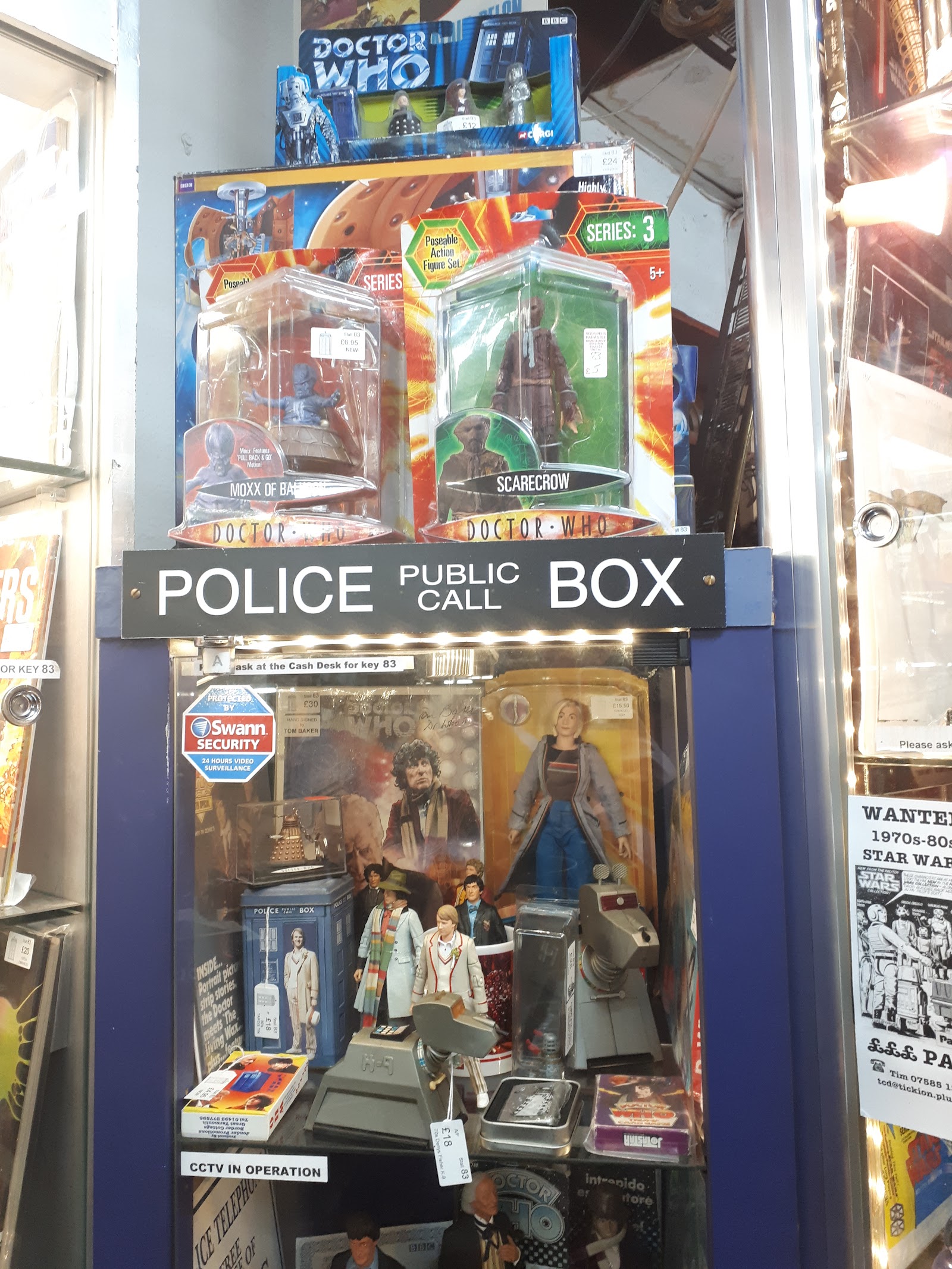 Snoopers Attic.. Vintage and makers collective