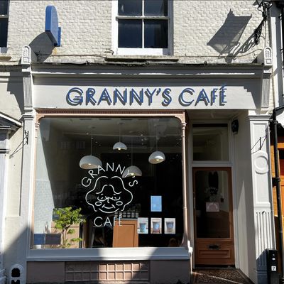 Granny's Café