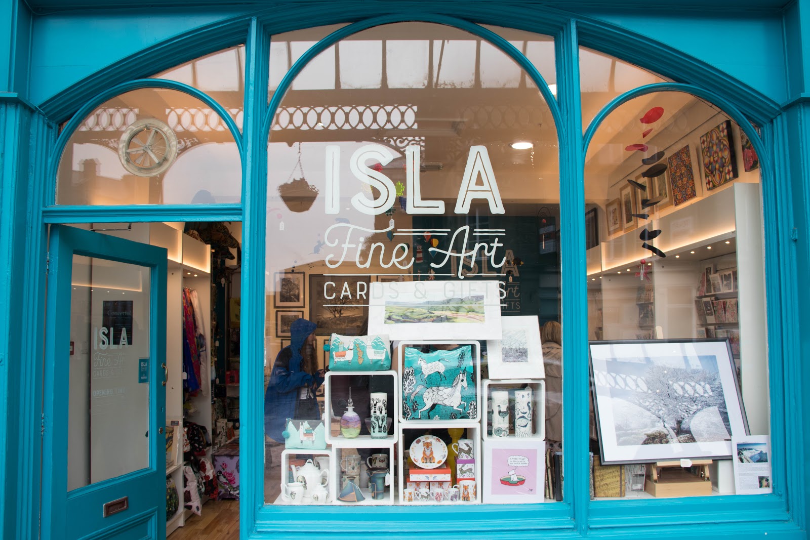 Isla Fine Art Cards & Gifts