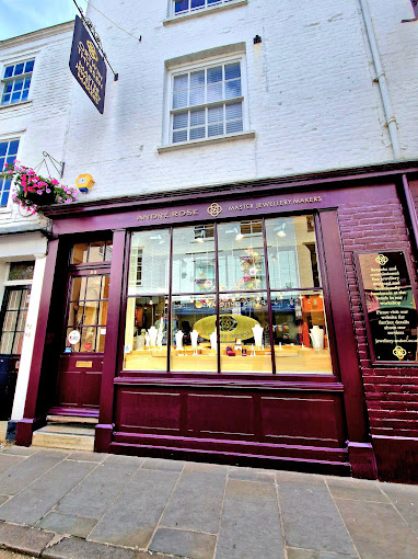 André Rose Master Jewellery Maker