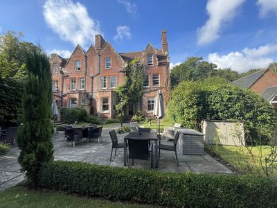 Canterbury Hotel and Apartments (formerly The Ebury)