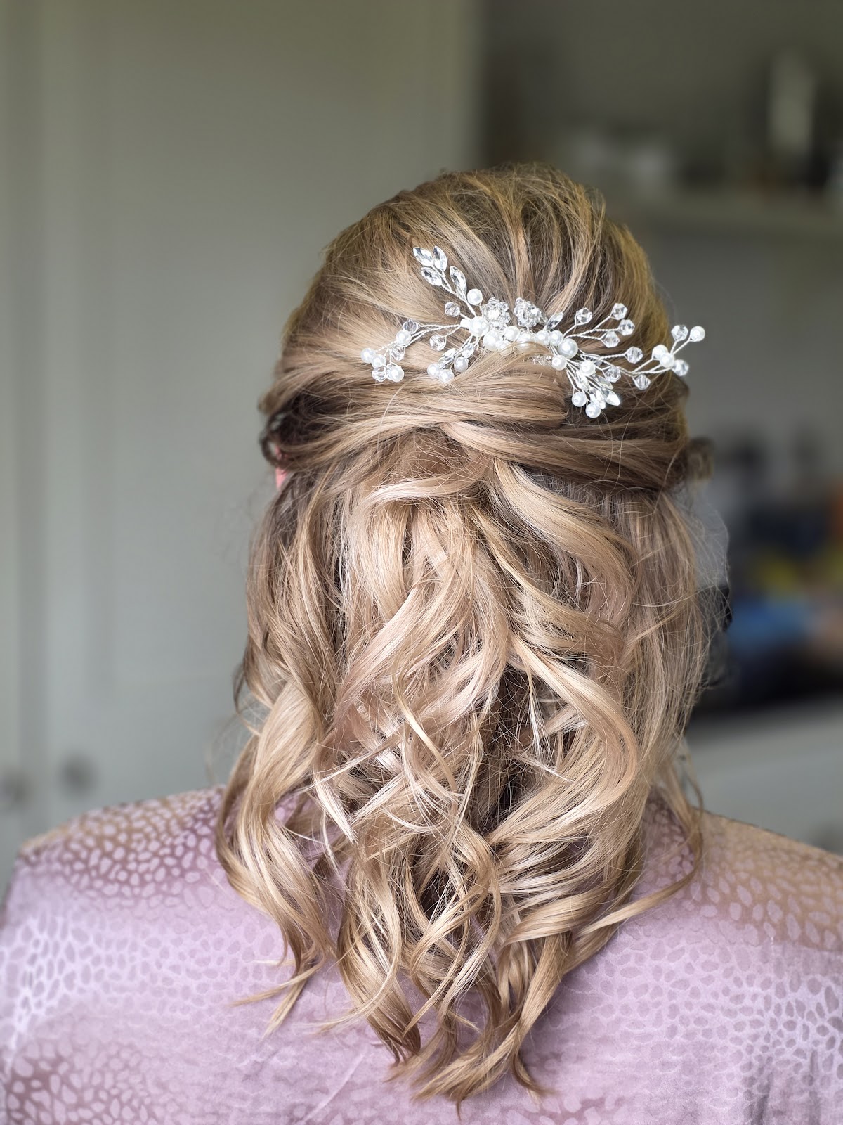 Above&Beyond Hair and beauty