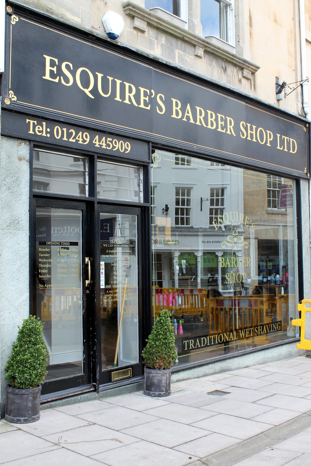 Esquires Barber Shop