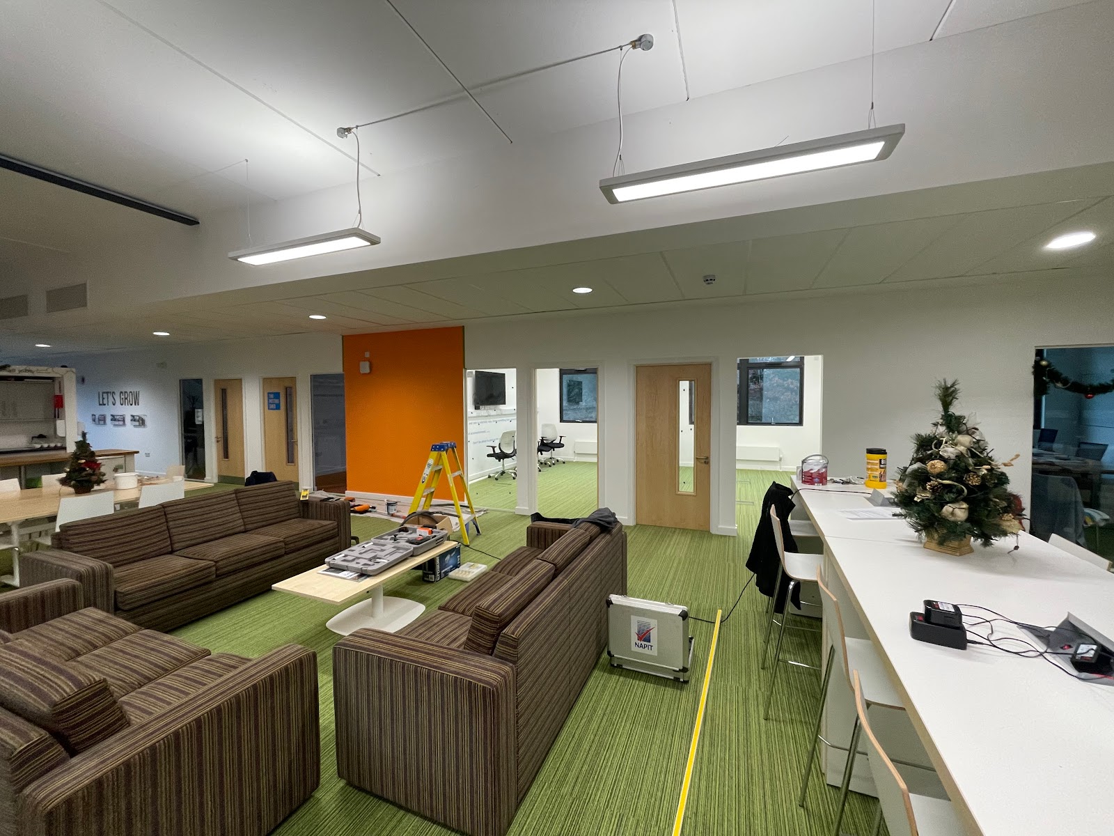 m&m Property Services