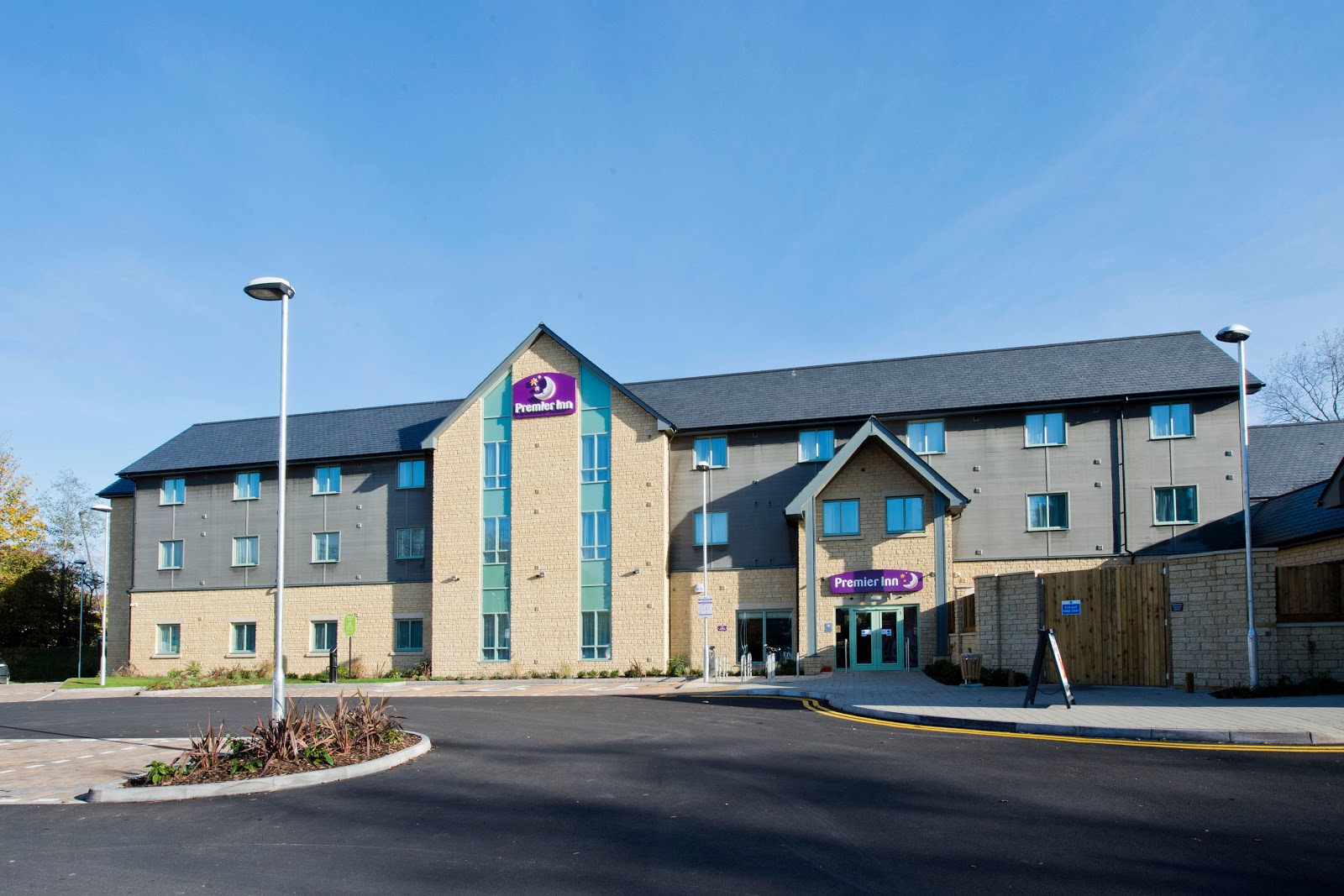 Premier Inn Cirencester hotel