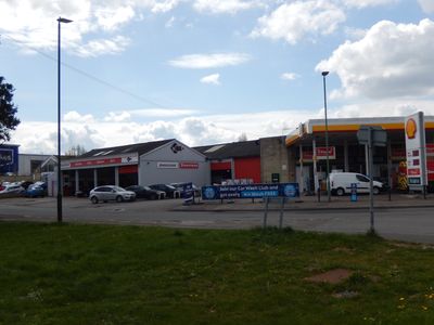 ETB Autocentres - Tyres & MOT - Cirencester