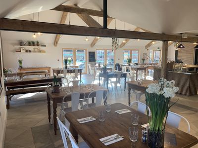 Roots + Seeds Cafe & Kitchen