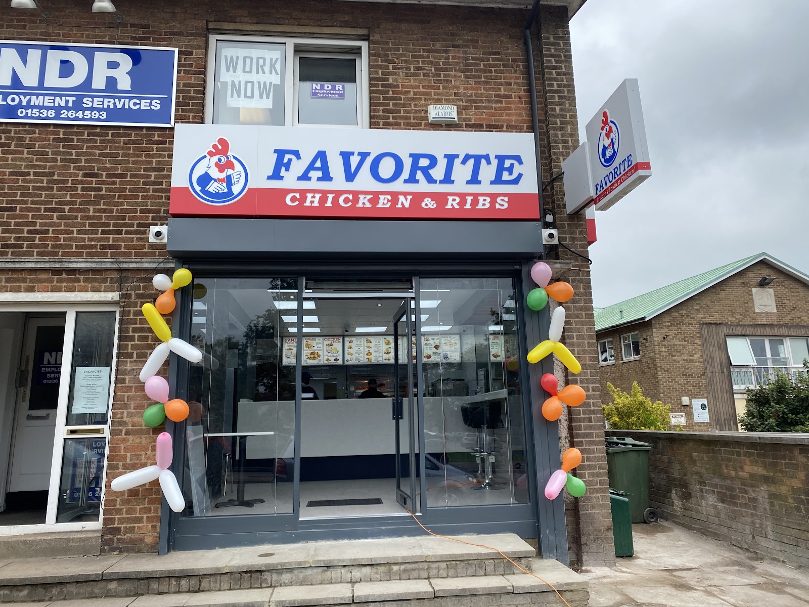 Favorite Chicken & Ribs Corby