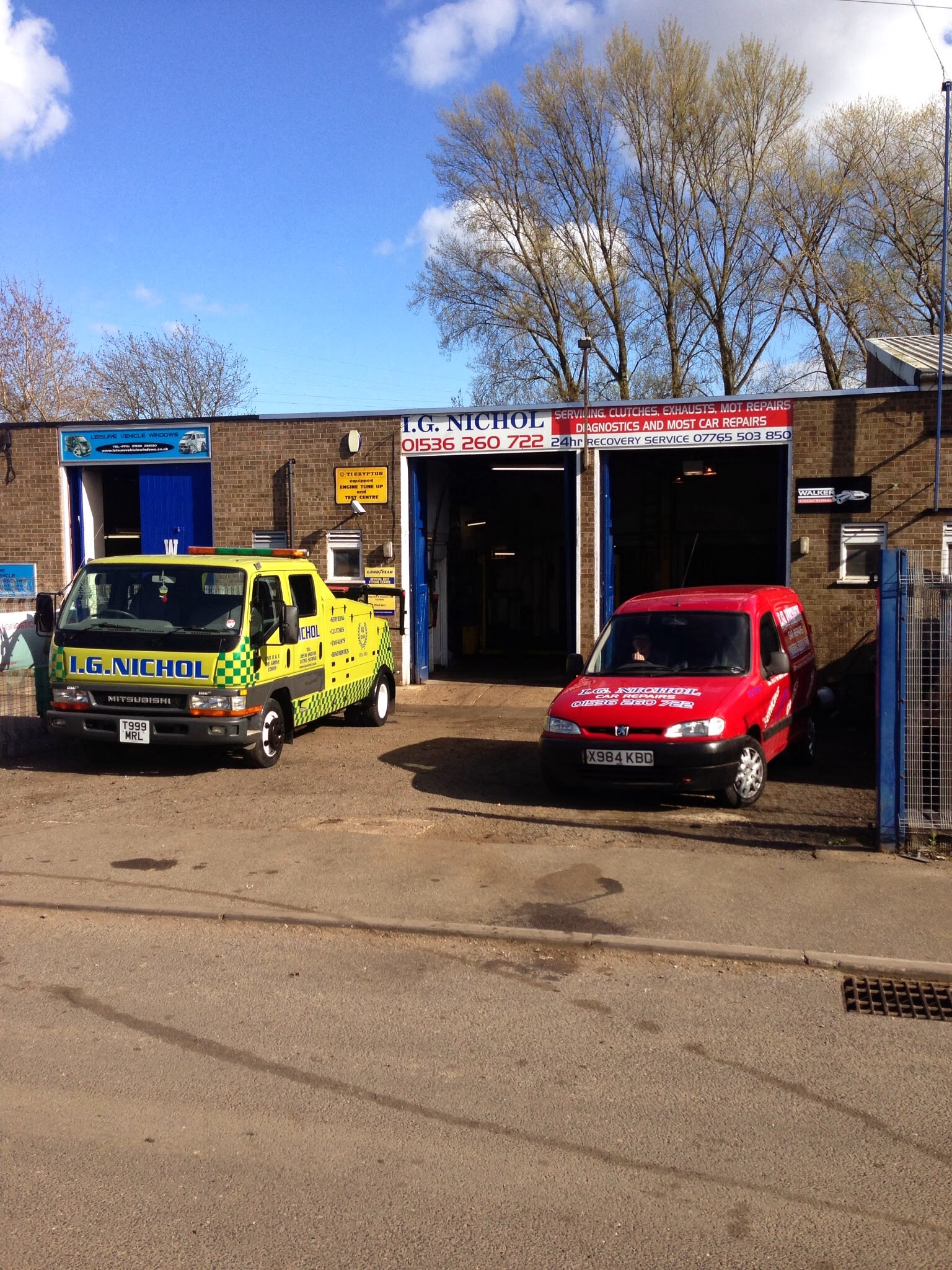 I G Nichol car repairs and recovery services