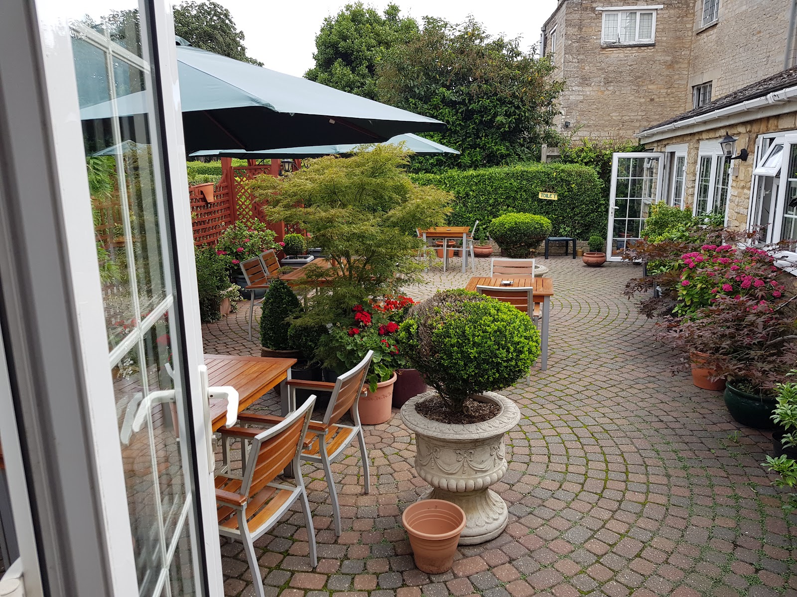 JD's Breakfast House