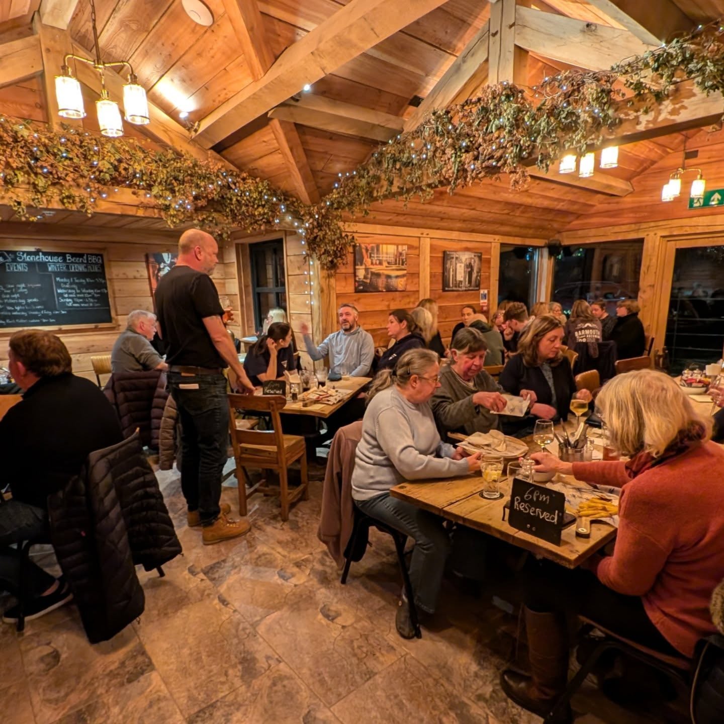 Stonehouse Brewery, Beer & BBQ & Distillery