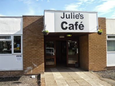 Julie's Café