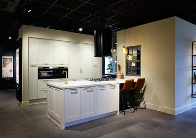 Magnet Kitchens