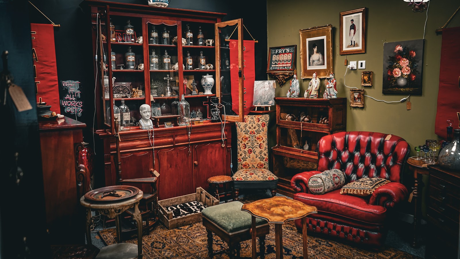 Kinning Park Antique Centre