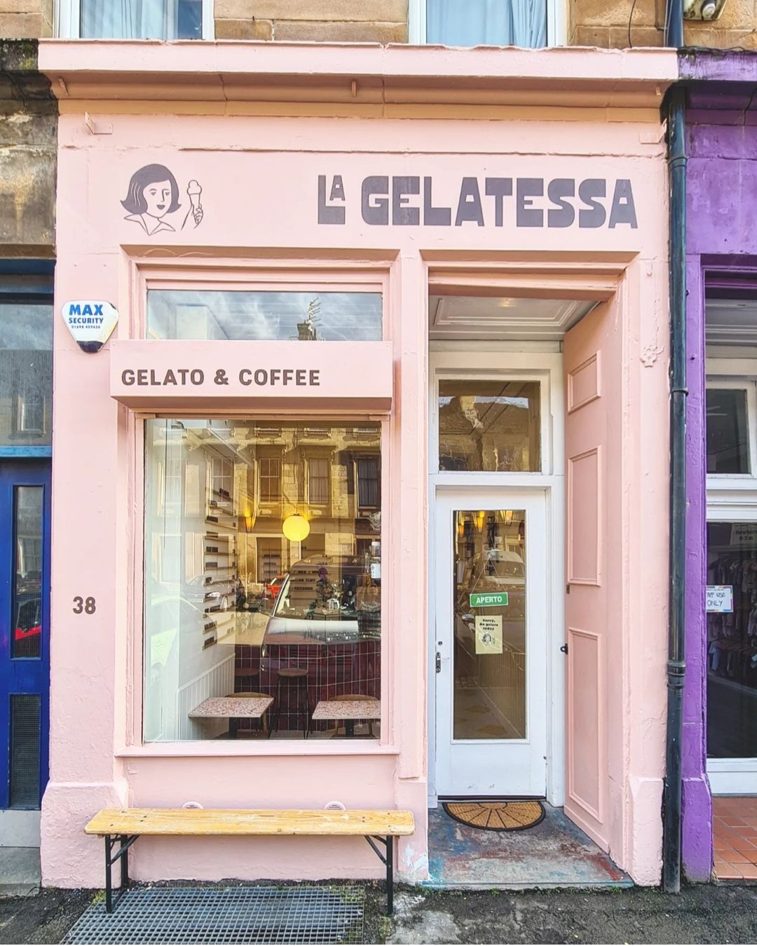 La Gelatessa - Gelato & Coffee
