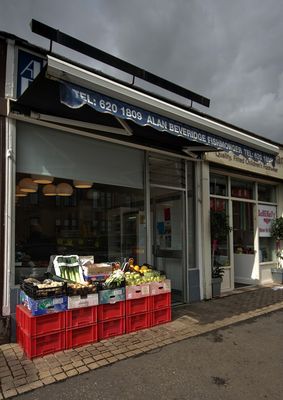Alan Beveridge Fishmongers Giffnock