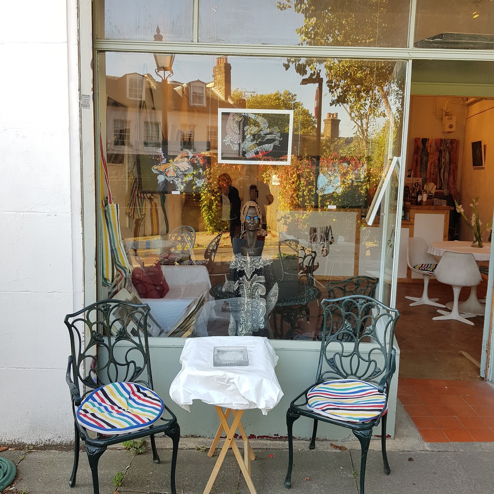 Shamineh Art Gallery & Cafe