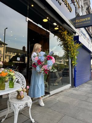 Dancing Orchid Florist NW11