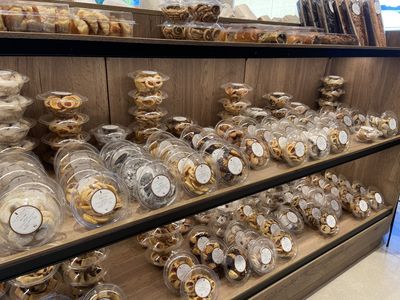 La Brioche Kosher Bakery & Coffee