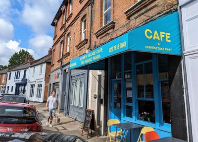 Oliver's Village Café