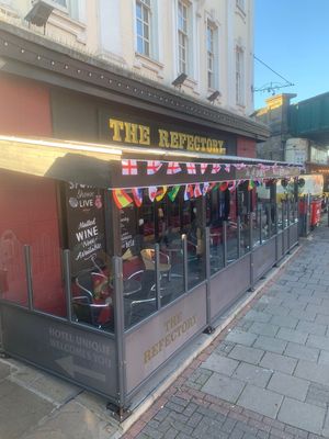 The Refectory Pub Thai Kitchen