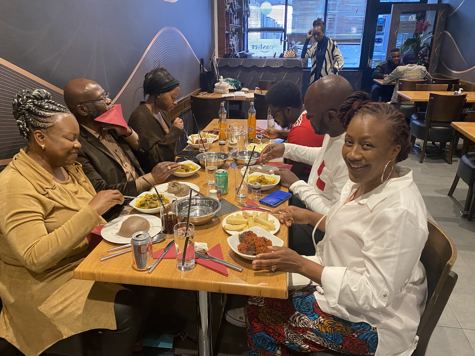 Peasher Restaurant and Bar