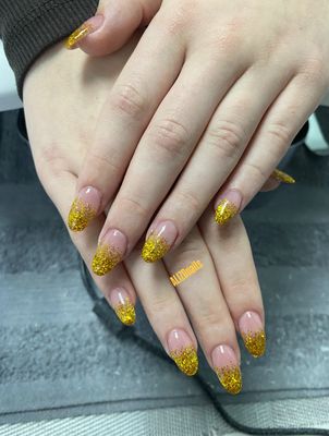 Alizo Nails