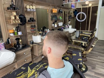 B & K barber
