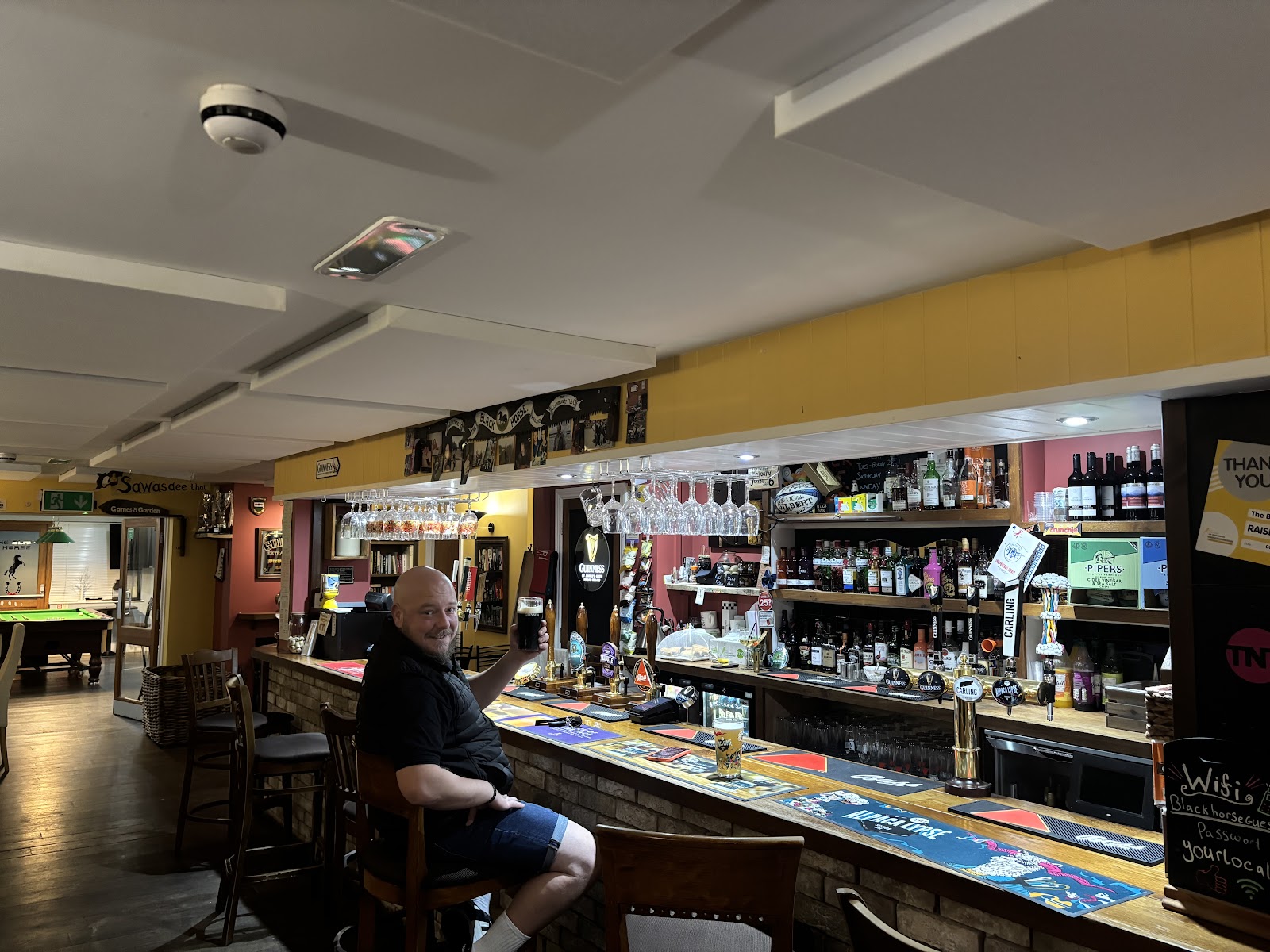 THE BLACK HORSE, WALCOTE