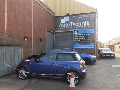 AutoTechnik - BMW & MINI Specialists Castrol Service
