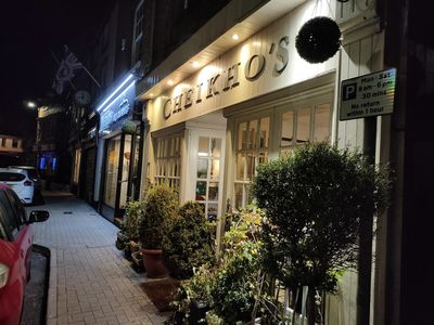 Cheikho's CV. V V. M V