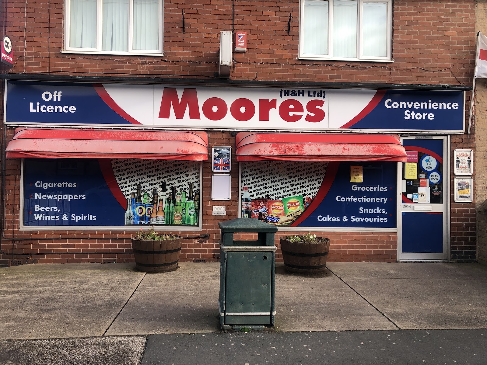 Moores Family Shopper