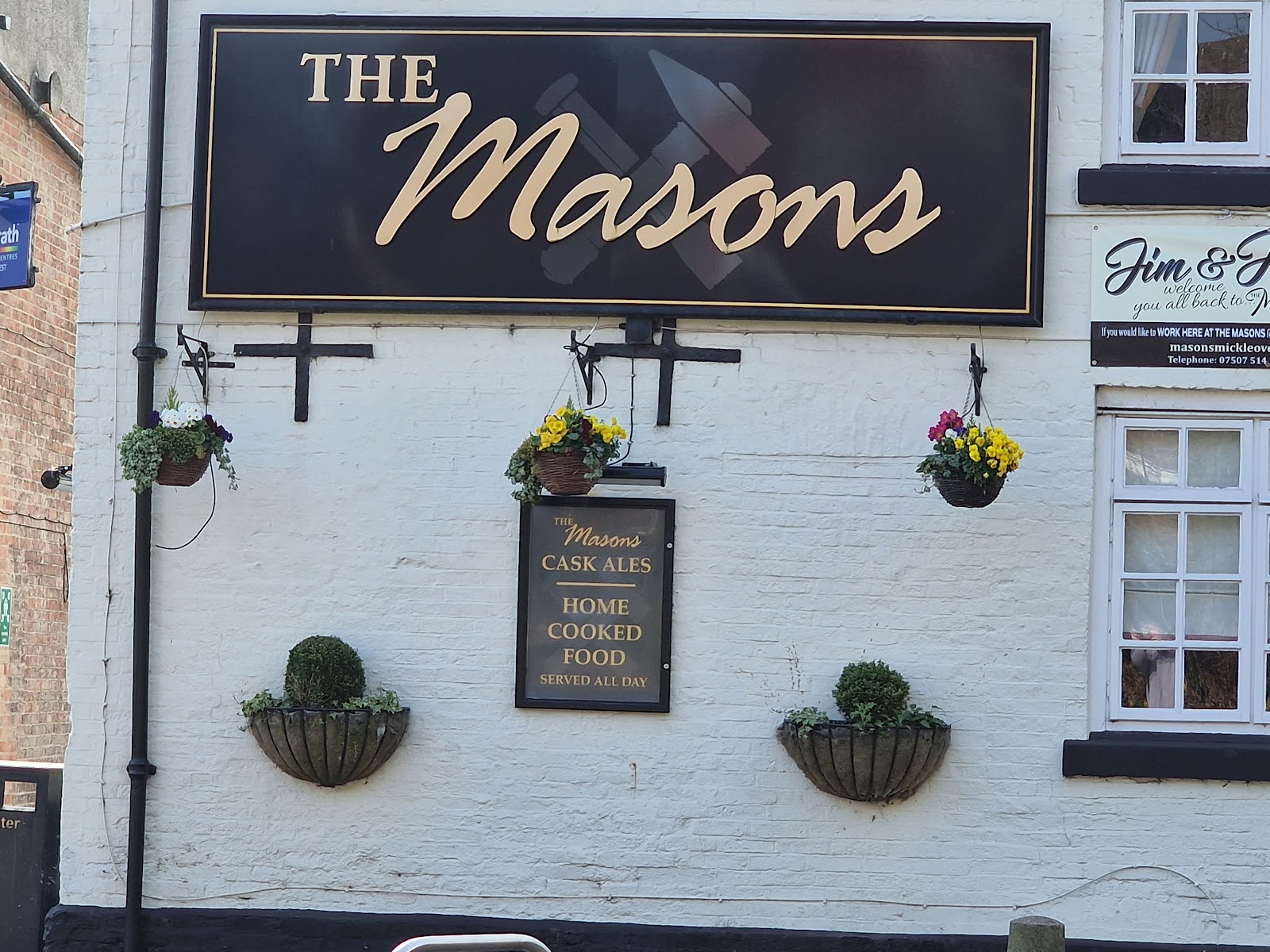 The Masons Arms