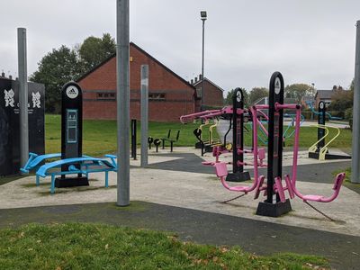 Outdoor Gym (free to use)