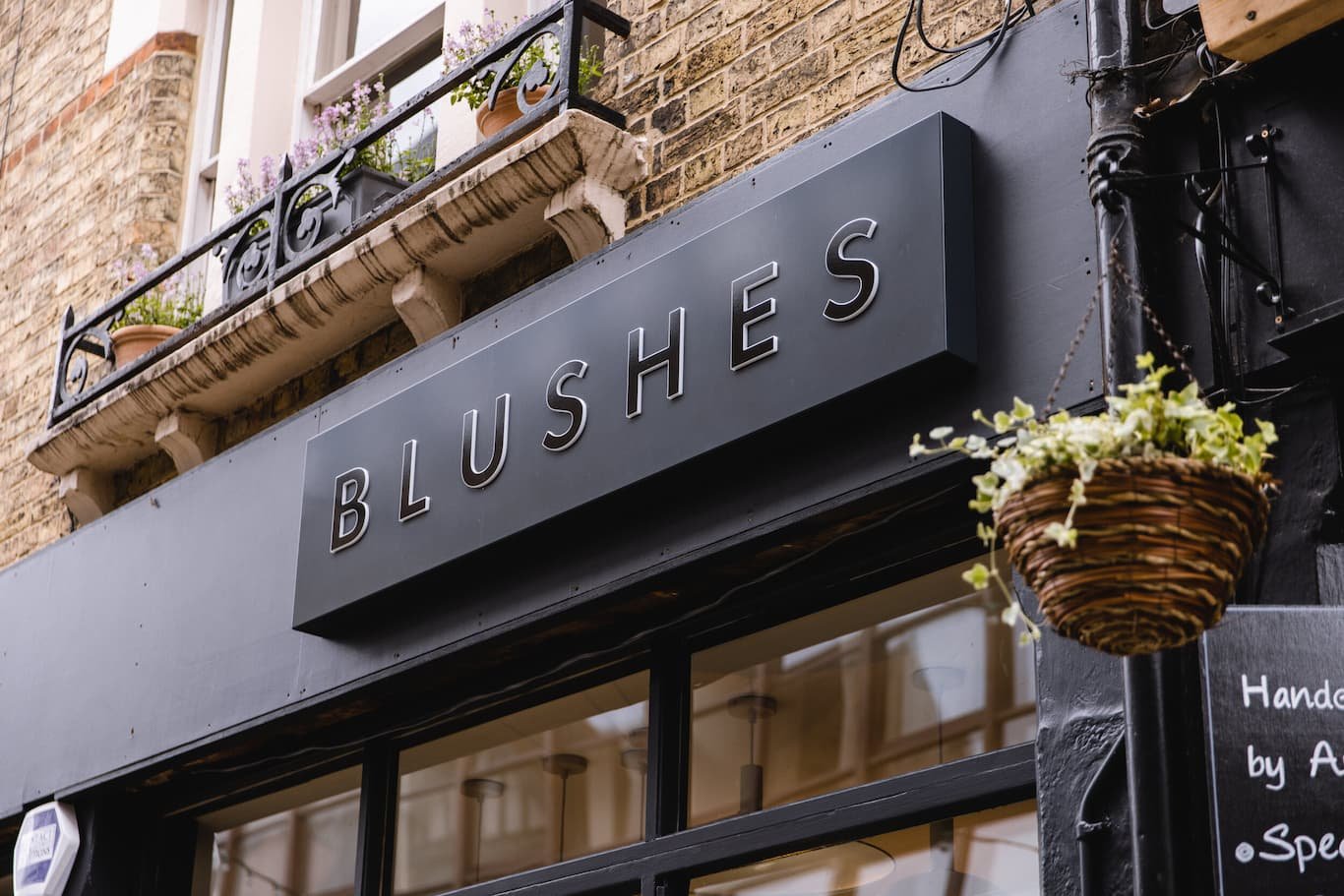 Blushes Oxford Hair Salon