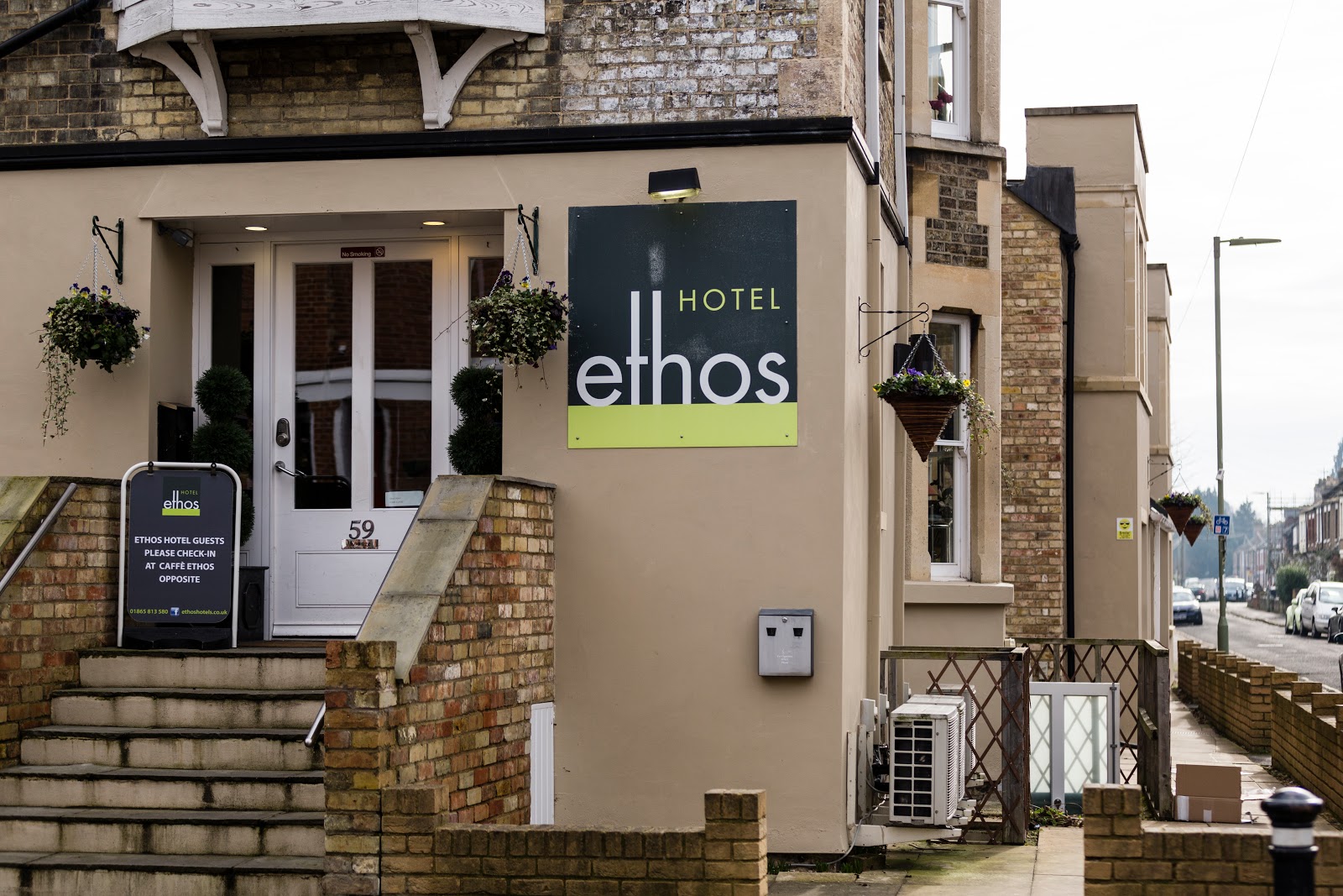 Ethos Hotel & Caffè