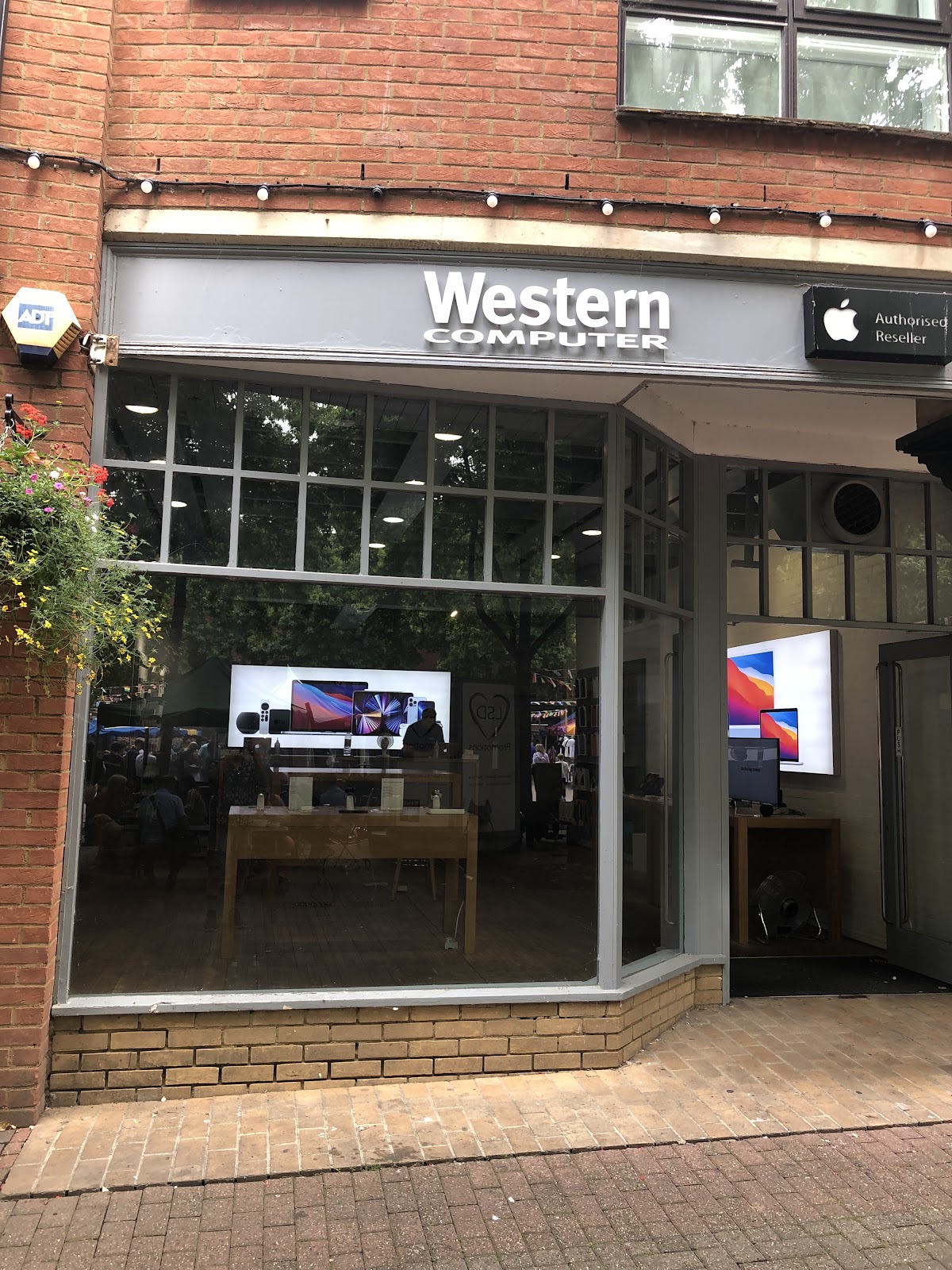 iStore / Western Computer - Apple Authorised Reseller | Oxford