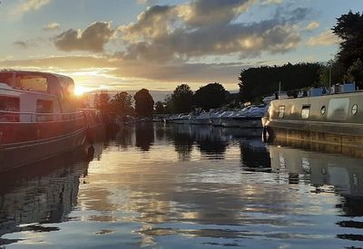 Osney Marina and Tatty Art Gallery