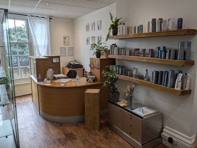 Tao Beauty Salon/Electrolysis/Waxing/Manicure/Massage/Facials