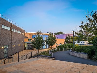 Wood Farm Primary School/Slade nursery