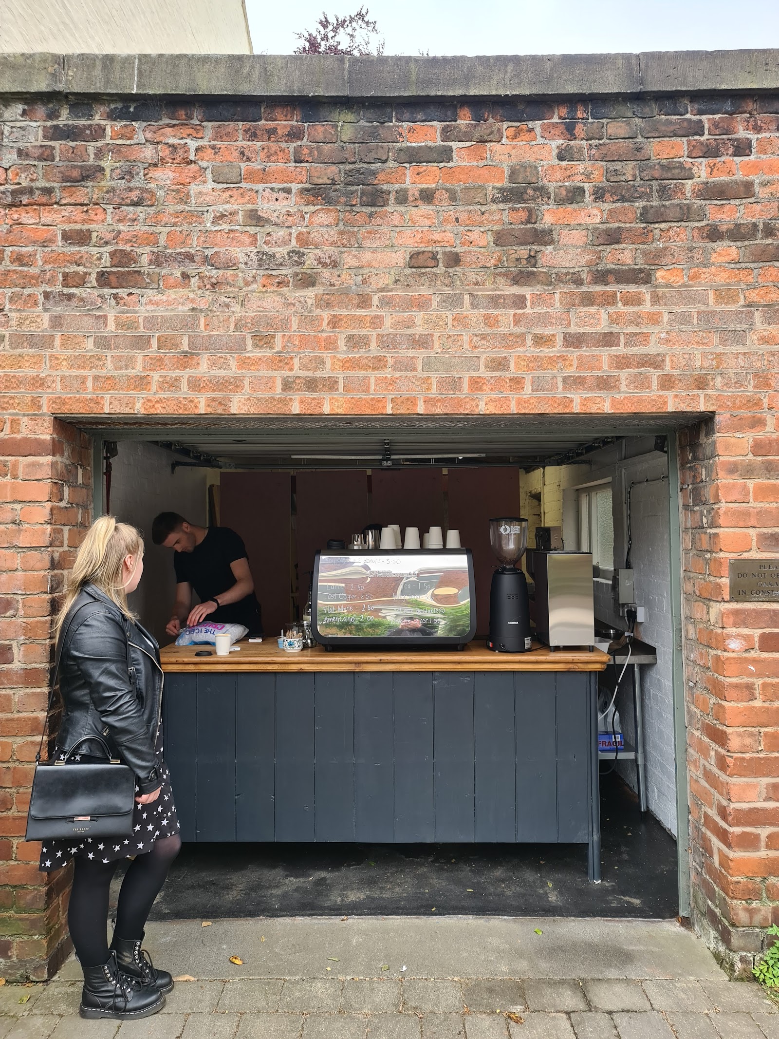 Holy Grounds - Coffee & Doughnuts