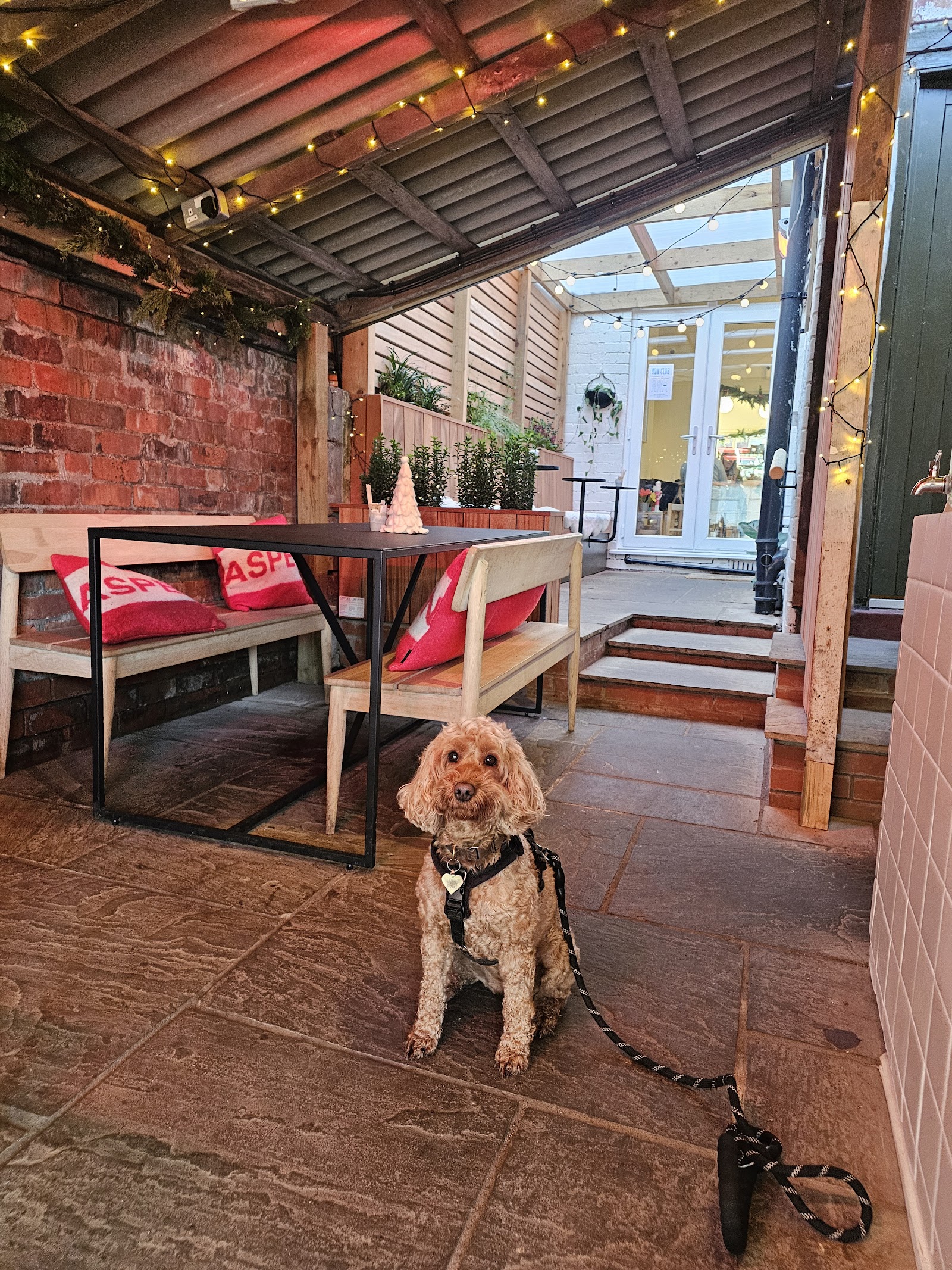 Neighbourhood Coffee House