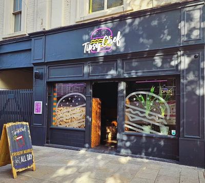 Tipsy Chef (Bar & Restaurant)