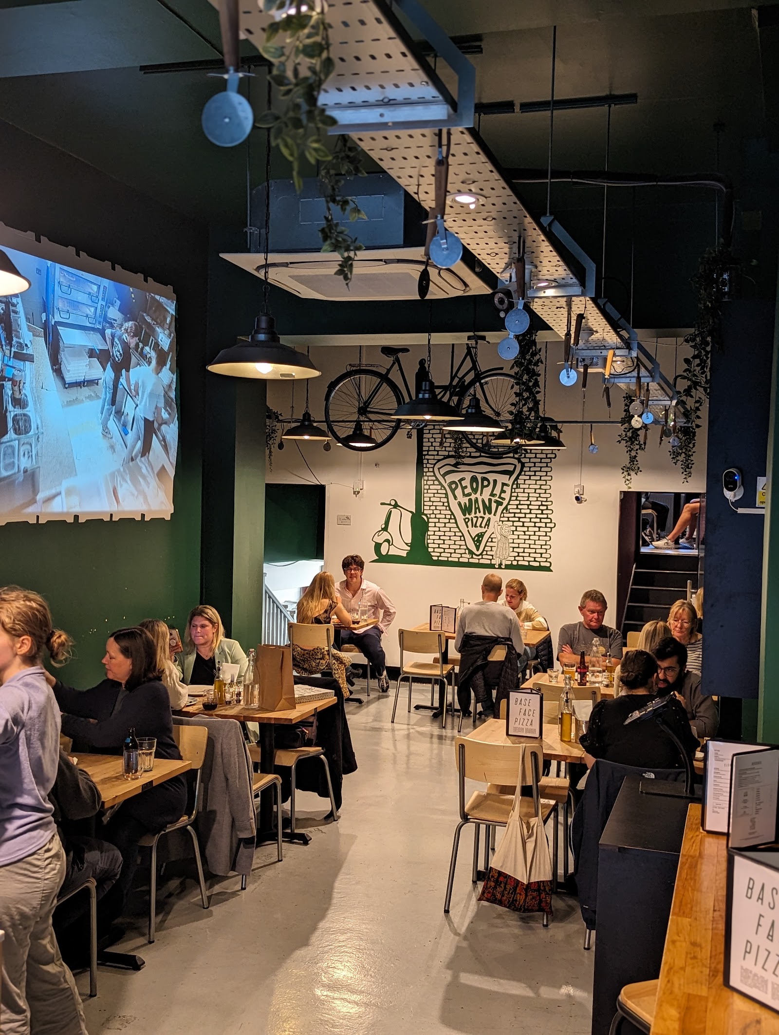 Base Face Pizza - Putney