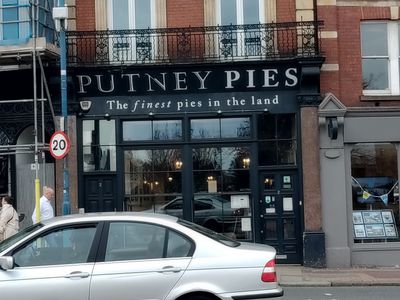 Putney Pies