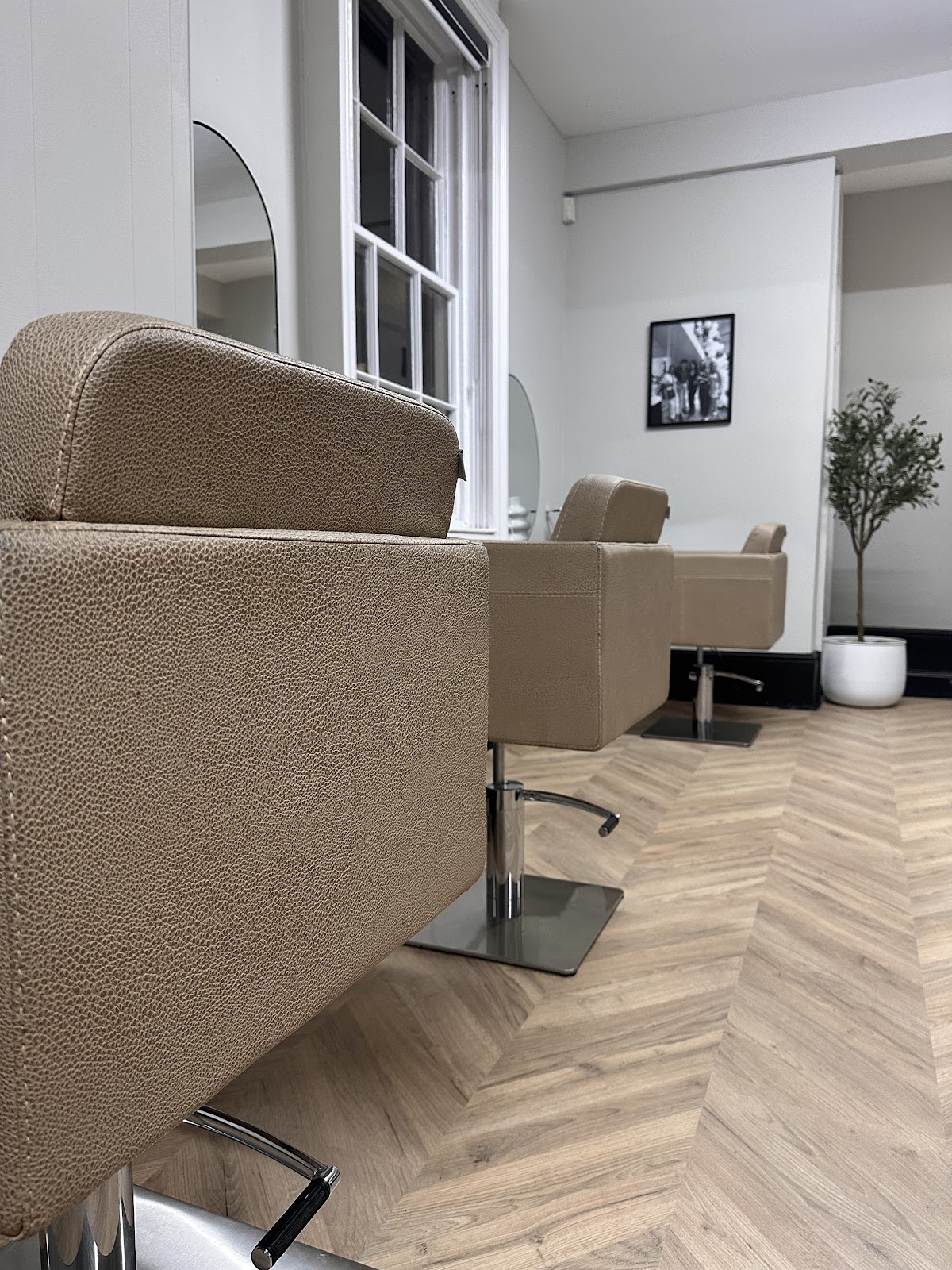 Ashton Poole hair studio