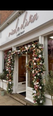 Nicole Olivia Cake Designs