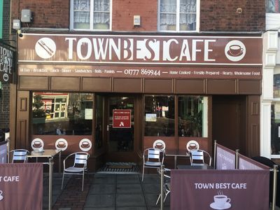 Town Best Cafe