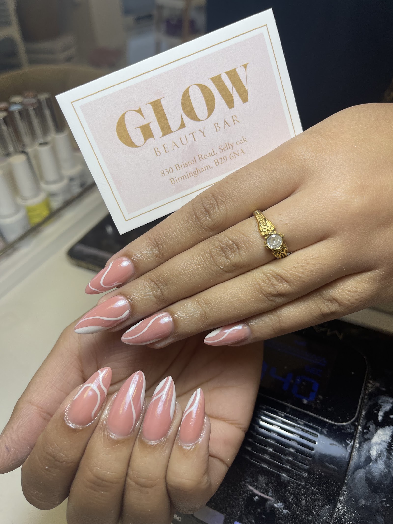 Glow Beauty Bar