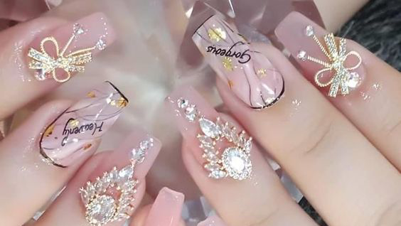 Sunny Nails & Beauty Salon